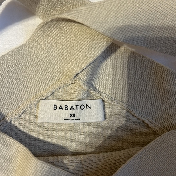 Babaton sculpt knit criss cross top - Picture 3 of 3